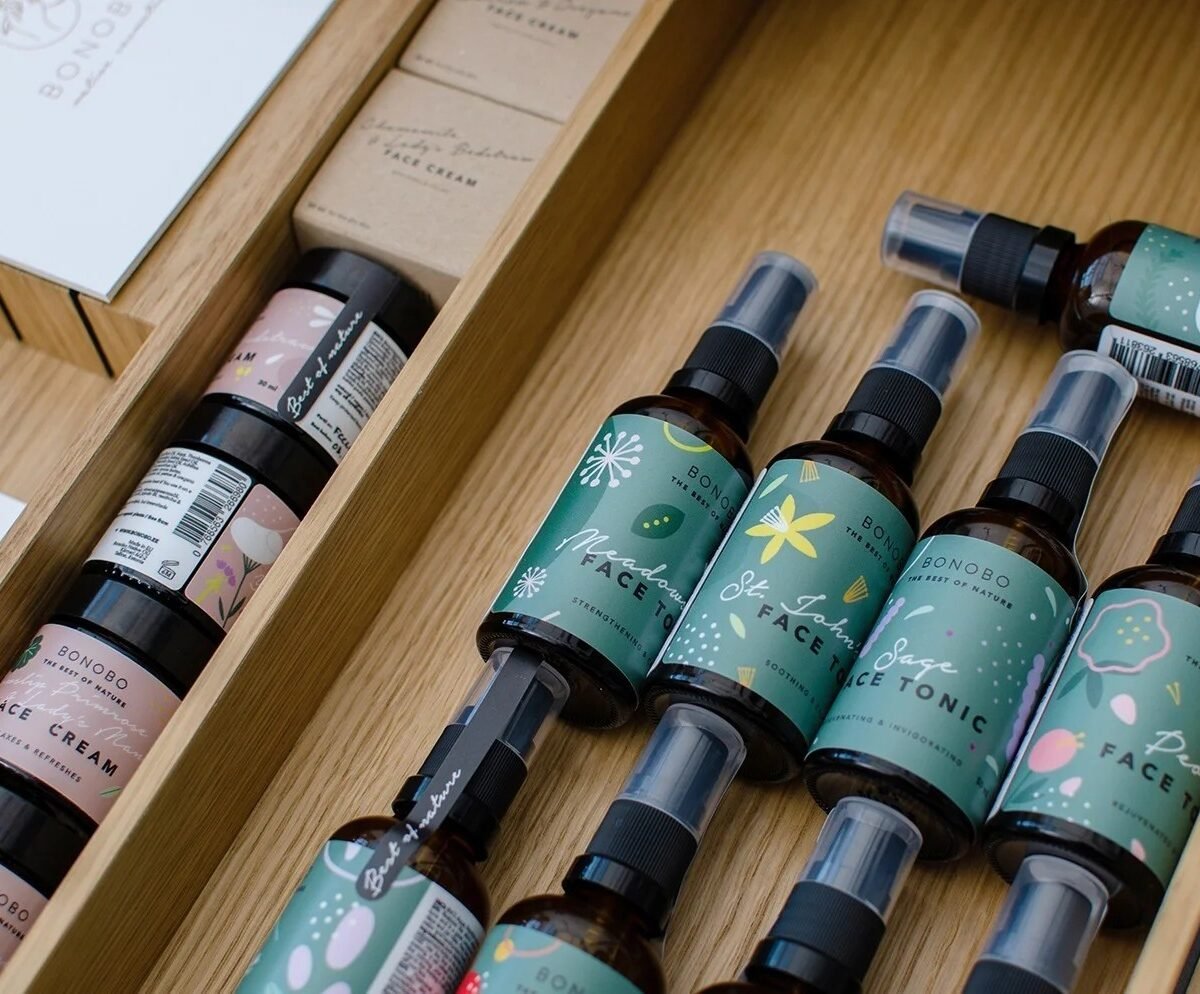 Veido tonikas — Moteriškas šalmas