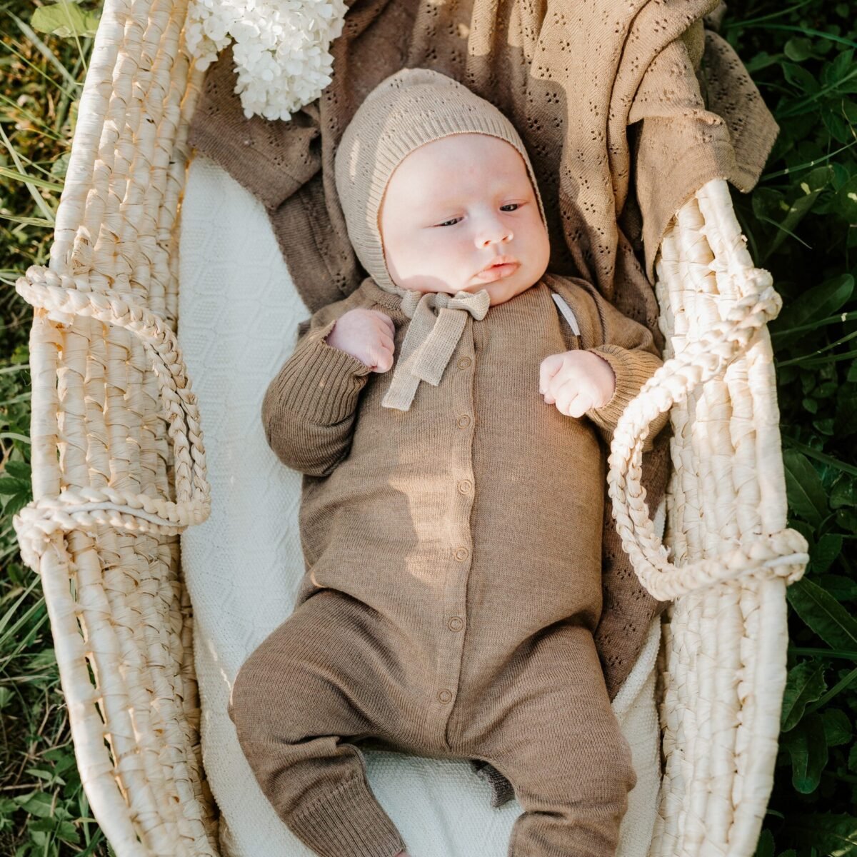 JOY Merino vilnos dovanų rinkinys kūdikiui – antklodė, kombinezonėlis ir kepurėlė