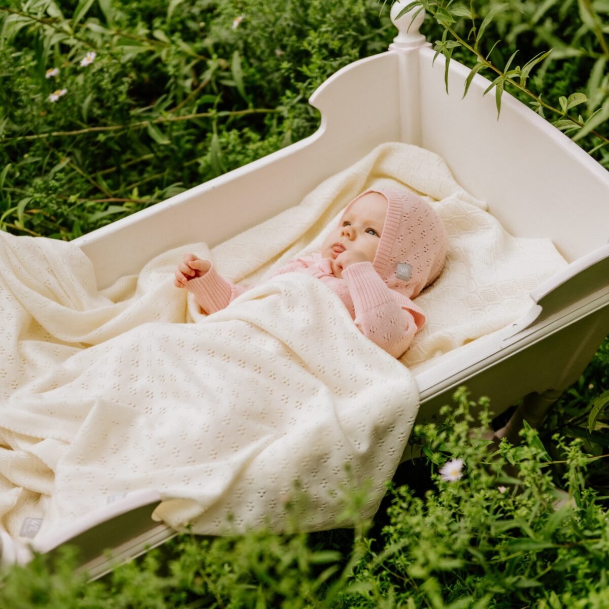 LOVE merino vilnos dovanų rinkinys kūdikiui – antklodė ir kepurėlė